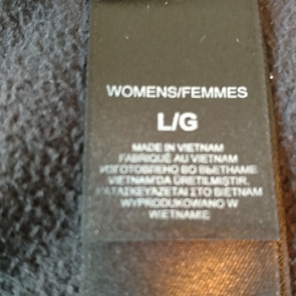 North Face Pullover - image 7